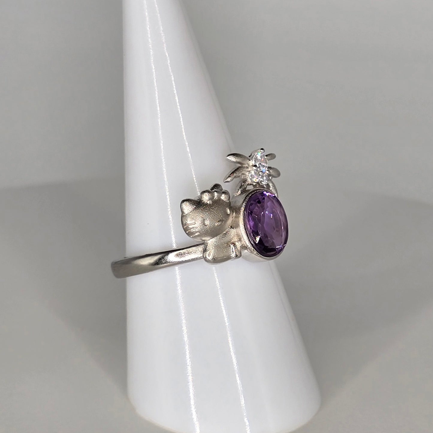 Kitty in Paradise Amethyst Adjustable Silver Ring
